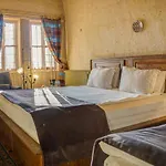 4 Cave House - Special Class Hotel