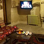 4 Cave House - Special Class