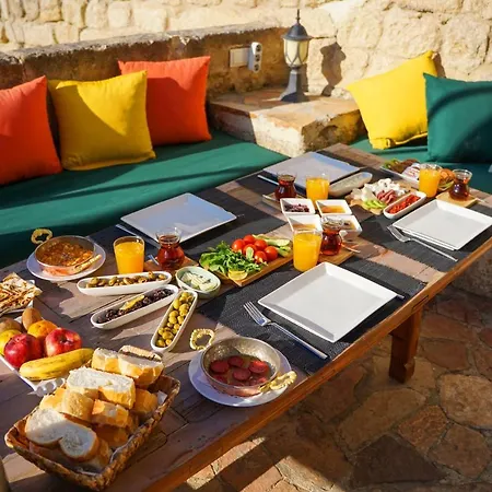 4 Cave House - Special Class