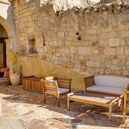 4 Cave House - Special Class Hotel