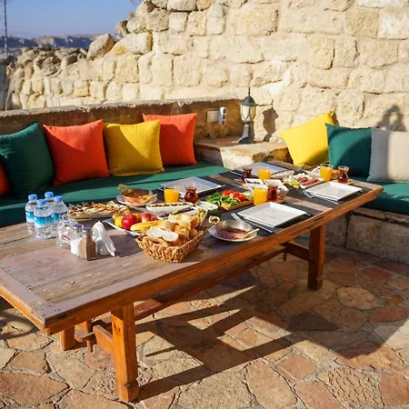 4 Cave House - Special Class 3*