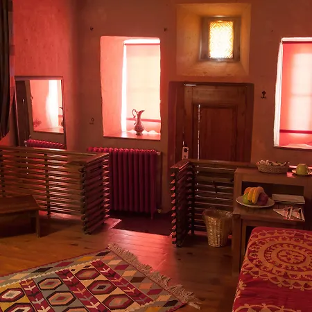 4 Cave House - Special Class