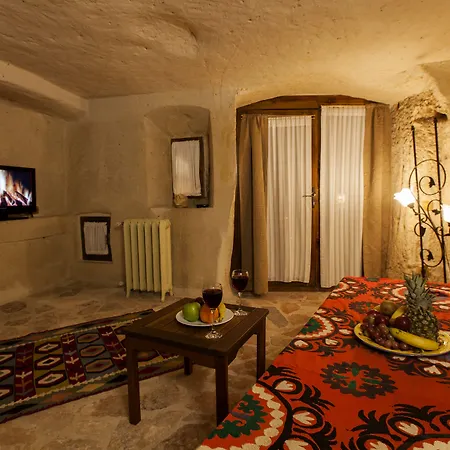 4 Cave House - Special Class