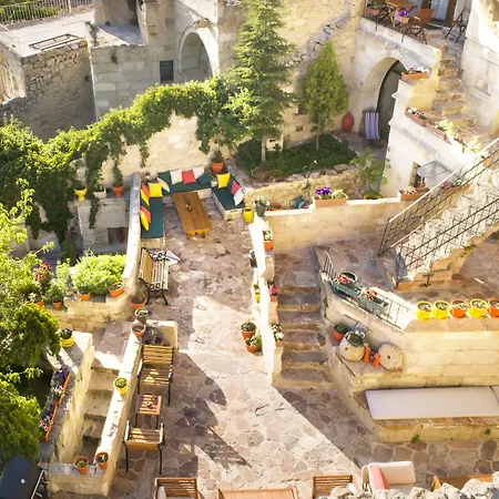 4 Cave House - Special Class 3*