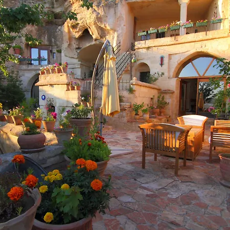 4 Cave House - Special Class ホテル 3*