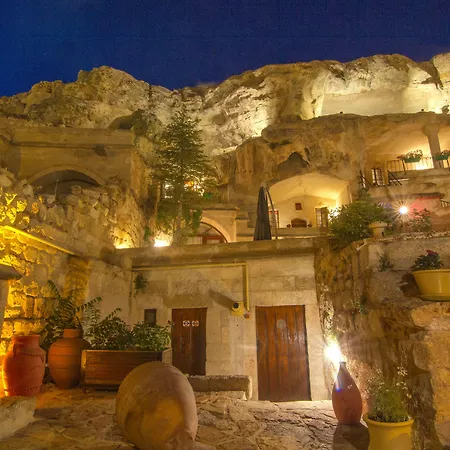 4 Cave House - Special Class