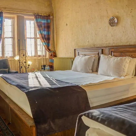 4 Cave House - Special Class