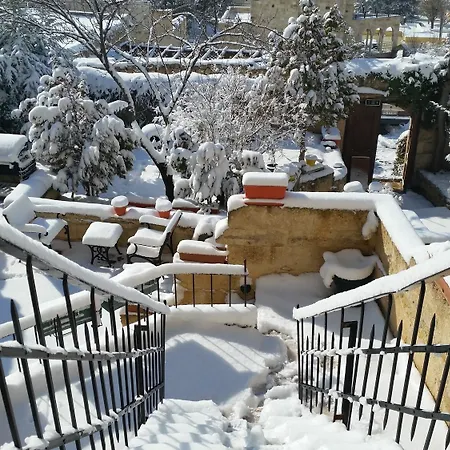 4 Cave House - Special Class Hotel