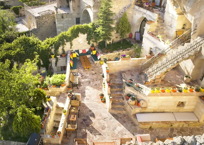 4 Cave House - Special Class 3*