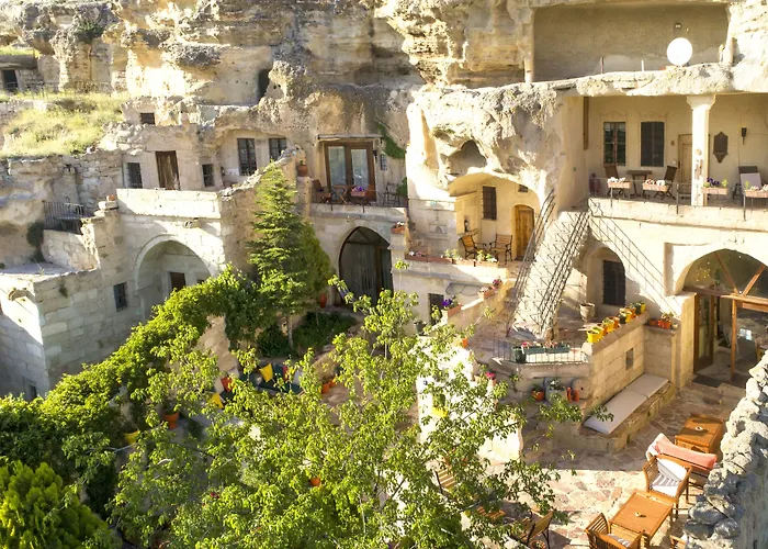 4 Cave House - Special Class Hotel